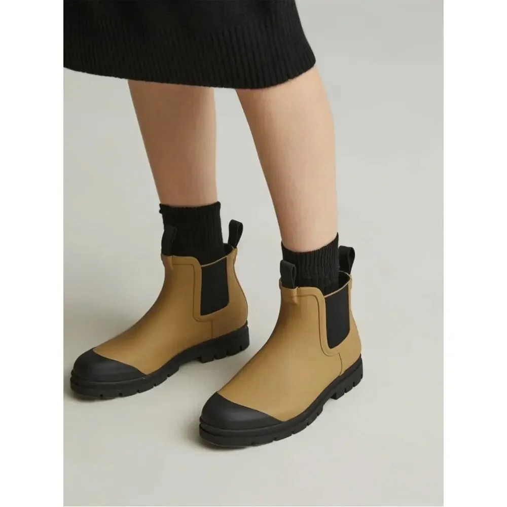 Everlane Golden Oak Tan Chelsea Rain Boots Lug Sole Waterproof Size 9 NWOB